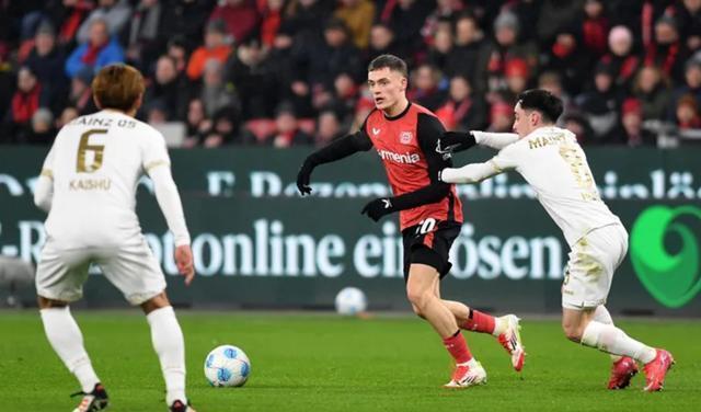 美因茨进攻火力全开，豪取胜利的简单介绍