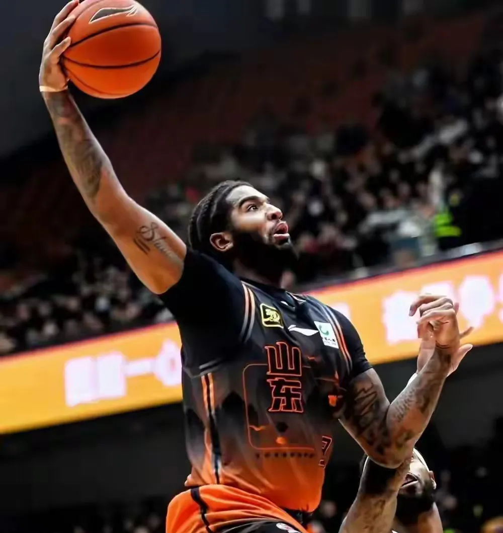 经典对决再度上演，球员斗智斗勇