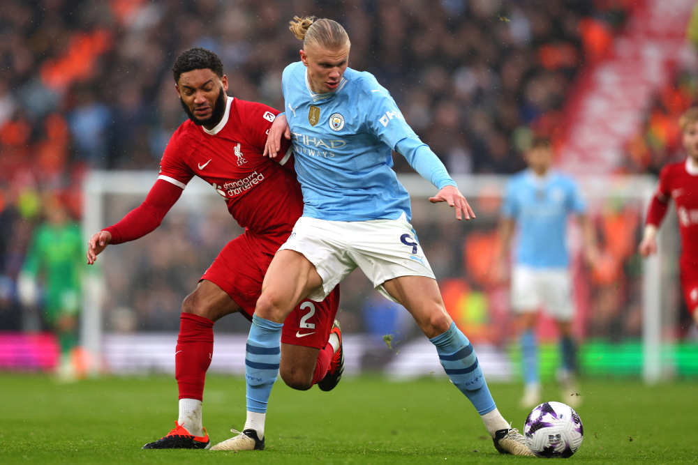 利物浦队大胜曼城，豪取三分