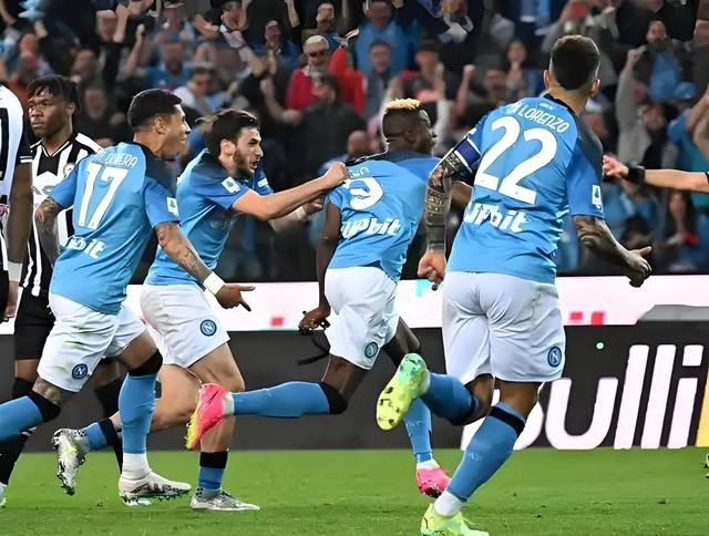 开云体育官网-关于那不勒斯客场-力克罗马,继续稳居榜首的信息