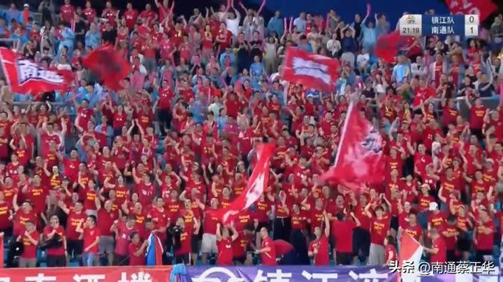 开云体育-关于足球赛事持续升级,观众欢庆赛事战况精彩纷呈的信息