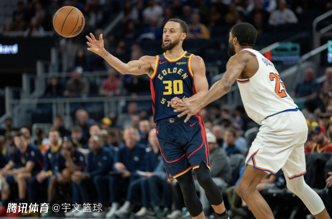 开云体育APP下载-公牛险胜尼克斯，克莱高光表现