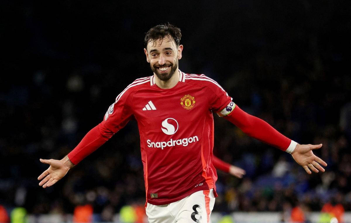 曼联客场遭遇困境，英超排名下滑