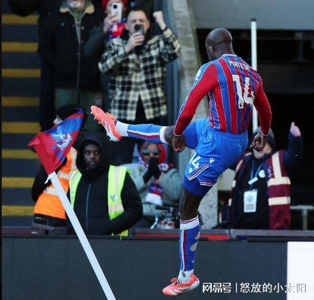 开云体育官网-法国逆转曼联，卡拉斯科点燃赛场