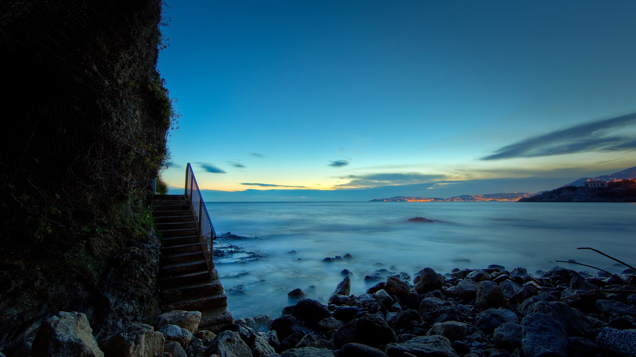 开云体育平台APP-F1街道赛之夜，黎明之前，保罗的胎痕是他唯一的签名